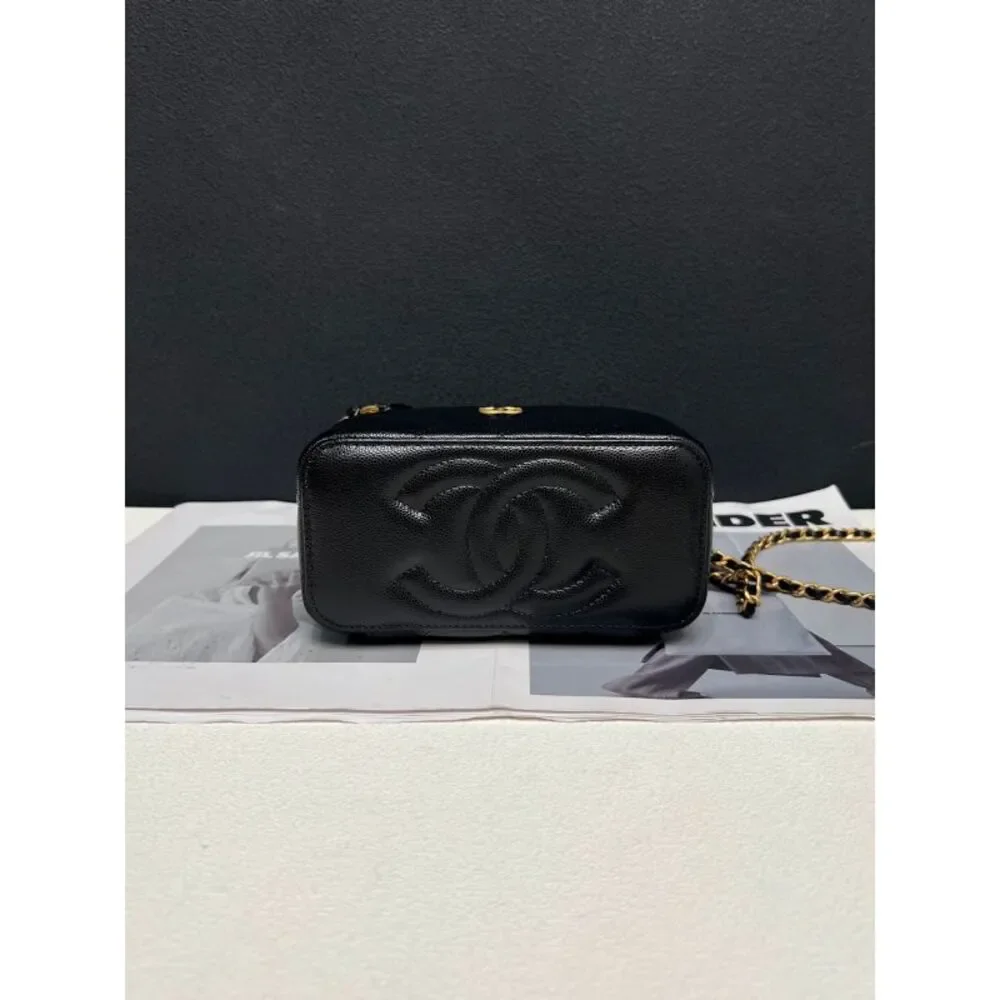Chanel Women Pre-Loved Bag Very Good Condition